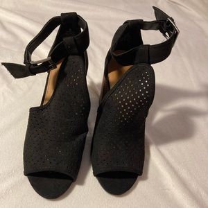 Women’s Chunky Heeled Sandals